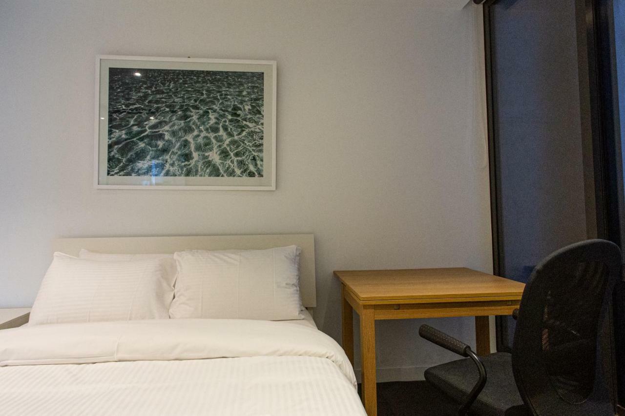 Readyset Apartments At Madison Melbourne Eksteriør billede